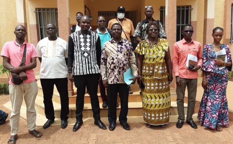 Mouhoun/Examens scolaires du secondaire session de 2025 : Des journalistes s’imprègnent de l’organisation