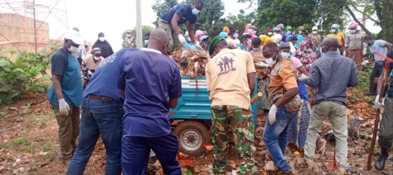 Kénédougou/Journée mondiale de l&rsquo;Environnement : L&rsquo;Association SOS Enfants se mobilise pour le ramassage des sachets plastiques