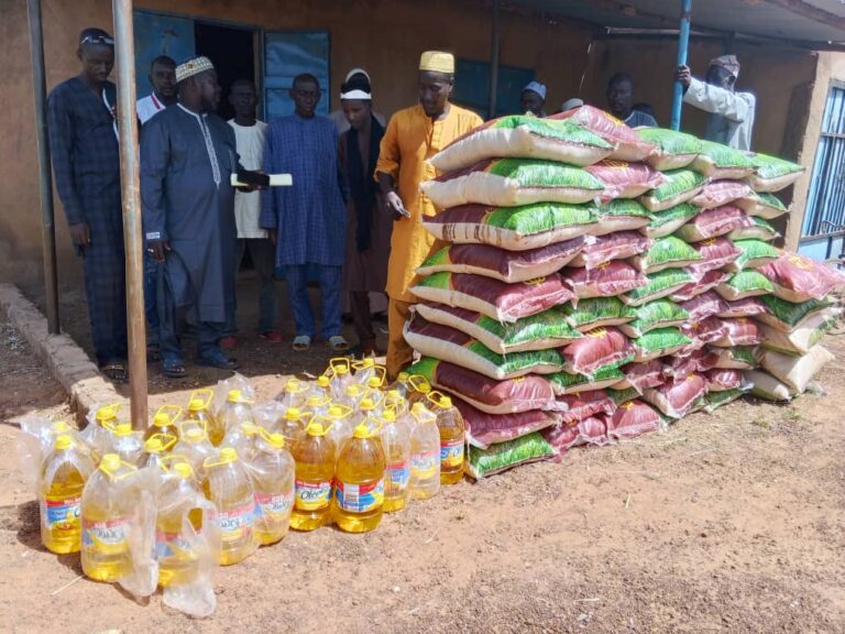 Des associations solidaires du Yagha volent au secours des populations de Solhan