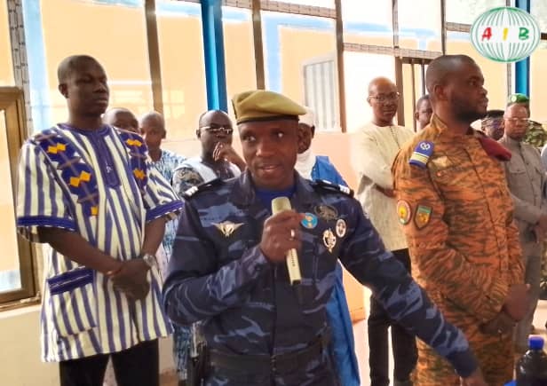 Séno : La montée des couleurs de décembre consacrée au bilan et à la mobilisation pour la paix