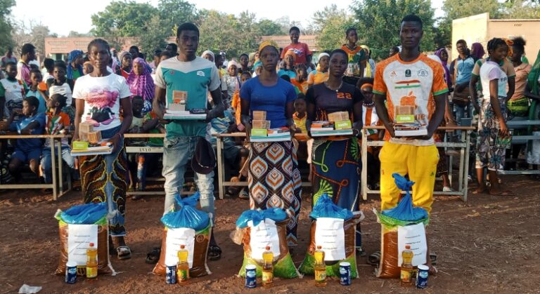 Tuy : un théâtre-forum pour promouvoir la cohésion sociale au lycée de Boni