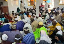 Burkina : Les ressortissants de Déou implorent Allah pour la paix lors d’une séance de lecture du Saint Coran