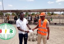 Gourma : La société JC-Faso offre 100 mètres cubes de sable à l’agence Faso Mêbo de Fada N’Gourma