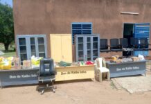 Zoundwéogo/Santé: l’association « Kaïbo Infos » offre du matériel de plus d’un million de FCFA au CSPS de Kaïbo Centre